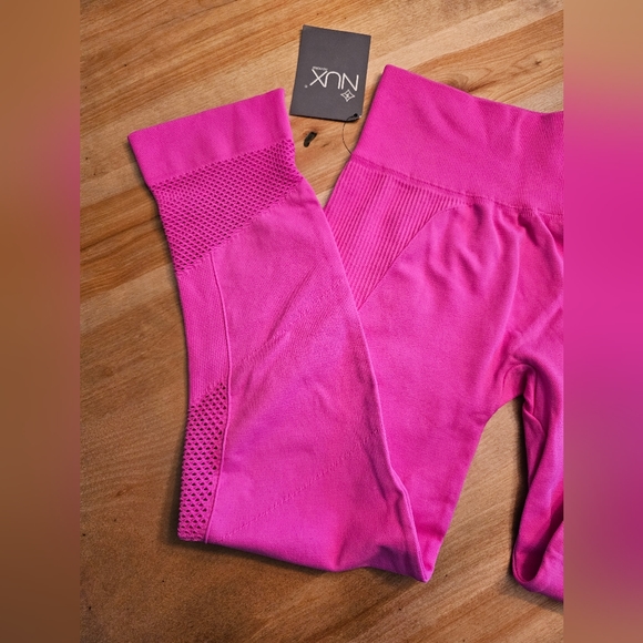 Nux Pink Seamless Leggings - Small - NWT - Picture 3 of 5